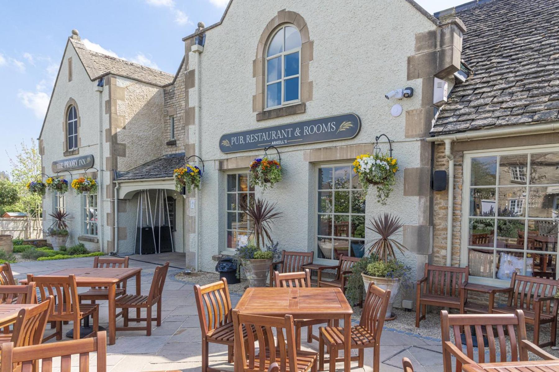 Priory Inn Tetbury Esterno foto