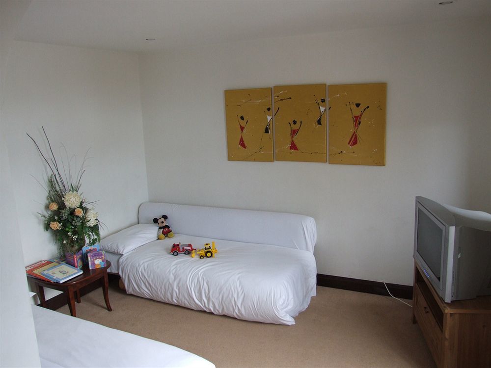 Priory Inn Tetbury Esterno foto